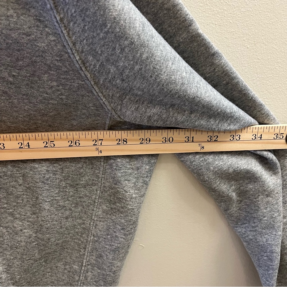 Nike Men's Sportswear Club Fleece
Hoodie Gray Size XXL - Picture 10 of 10